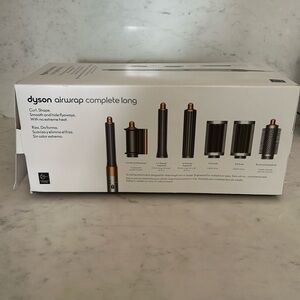 Dyson Airwrap Complete Long new with box and packaging (open box but never used)
